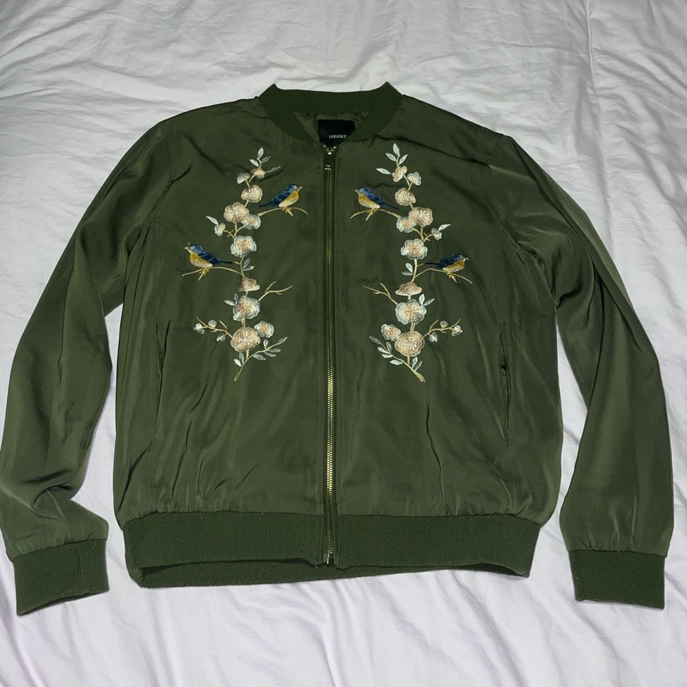 Embroidered Bomber Jacket🌸